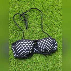 Victoria's Secret, bikini top,32B, black and white,